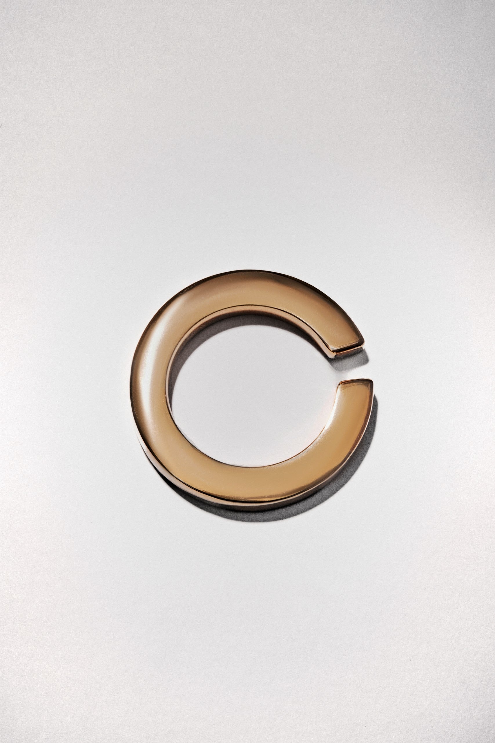 Ear Cuff Quina M - Ouro