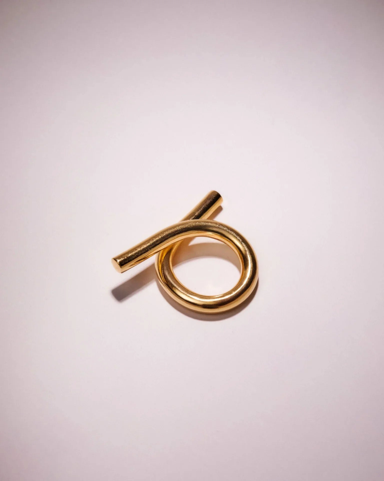 Anel L - Ouro